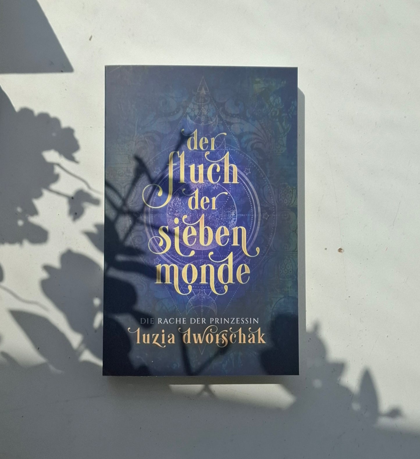 Taschenbuch "Der Fluch der sieben Monde - Die Rache der Prinzessin" (Band 2)