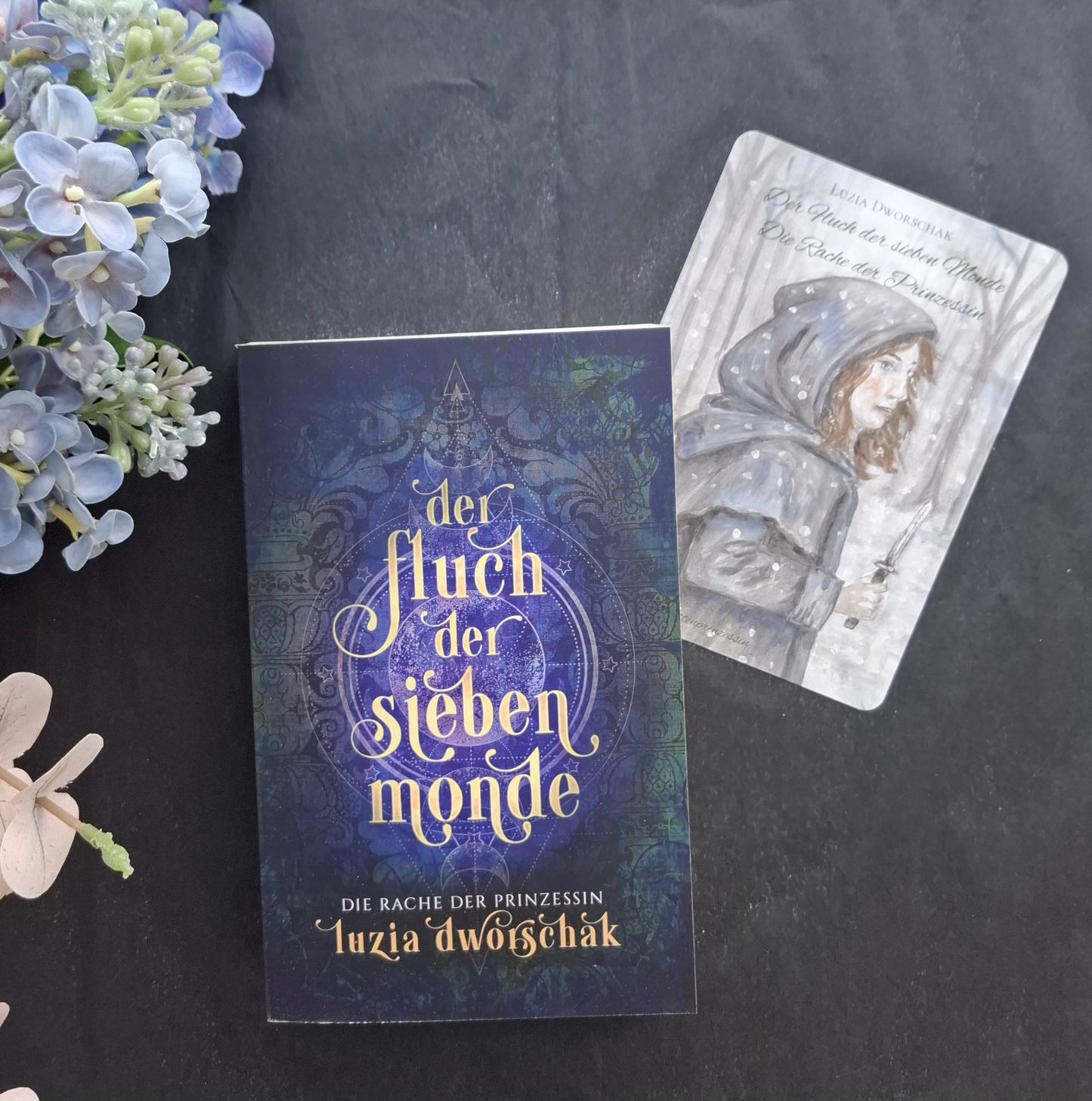 Taschenbuch "Der Fluch der sieben Monde - Die Rache der Prinzessin" (Band 2)